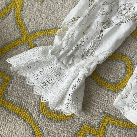 NWOT Lace Top. Sz L - Picture 4 of 9
